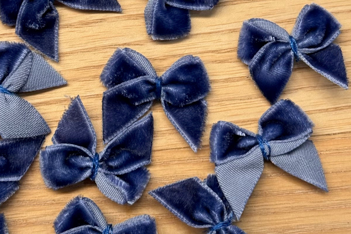 Velvet Back Bow
